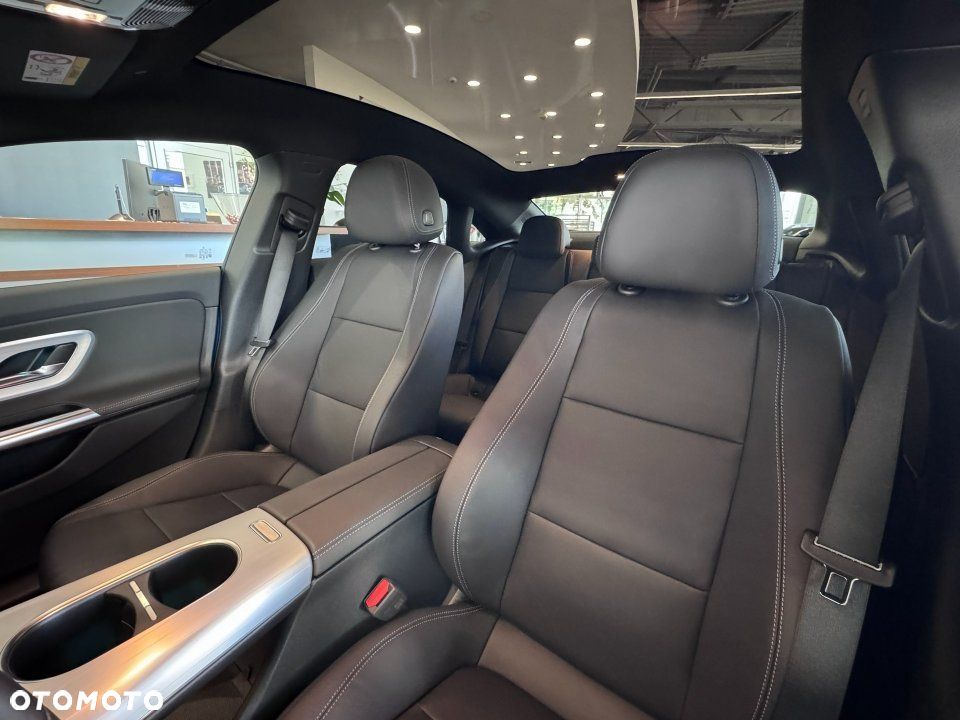 Mercedes-Benz CLA - 14