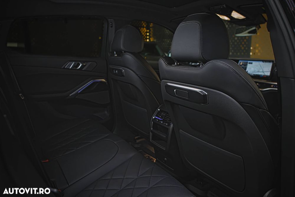 BMW X6 xDrive40i AT MHEV - 18
