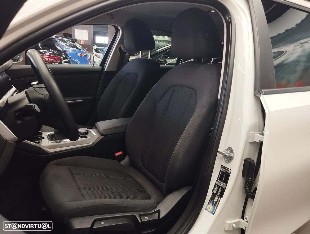 BMW 318 d Corporate Edition - 17