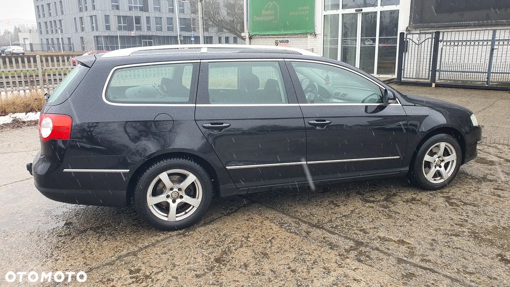 Volkswagen Passat - 11