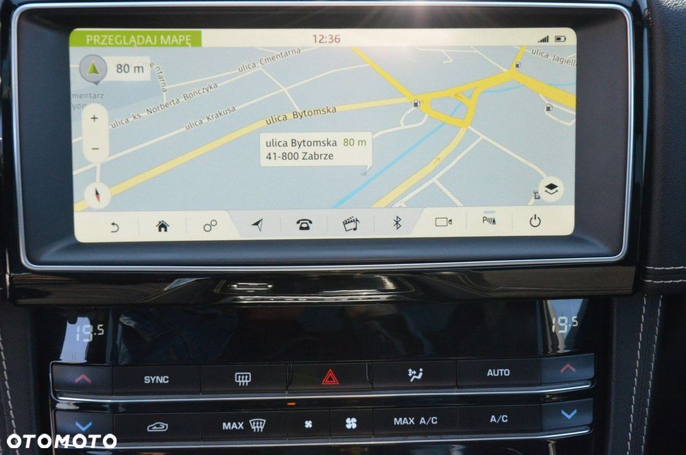 Jaguar F-Pace 2.0 i4P AWD Chequered Flag - 26