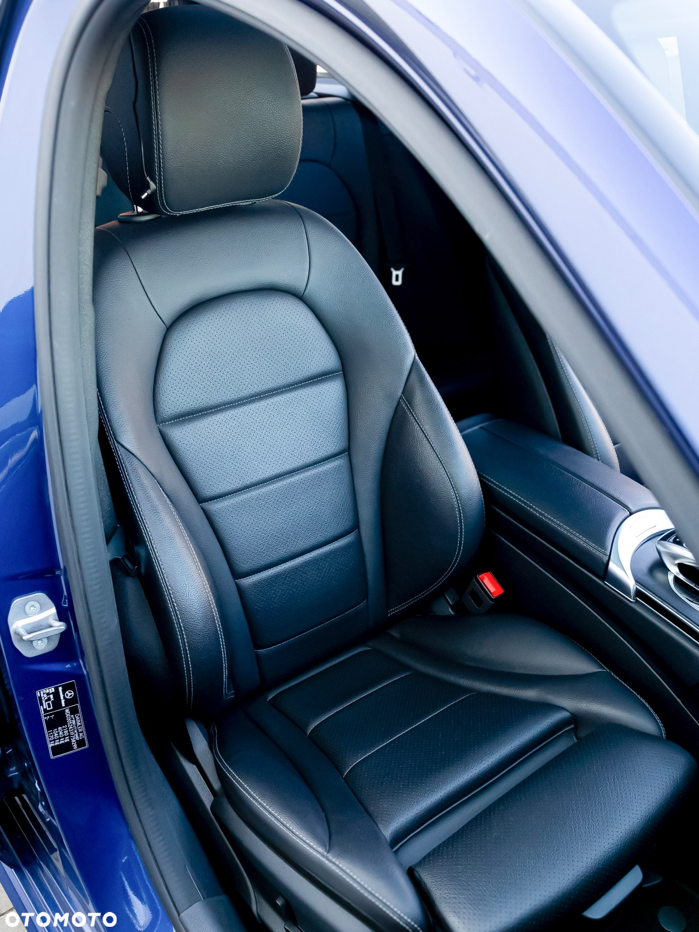 Mercedes-Benz Klasa C 200 4-Matic 9G-TRONIC - 30