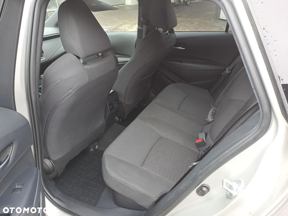 Toyota Corolla 2.0 Hybrid Comfort - 13