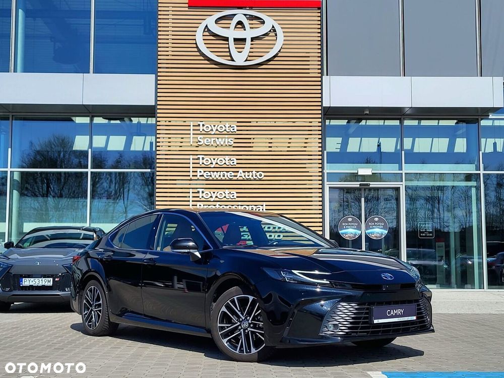 Toyota Camry - 1