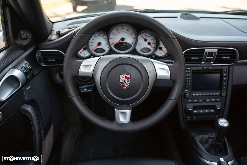 Porsche 911 (997) Carrera 4 S Cabriolet - 48