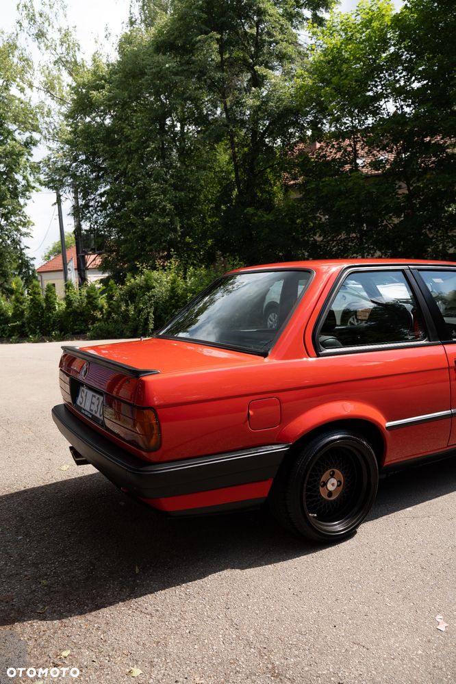 BMW Seria 3 328i - 3