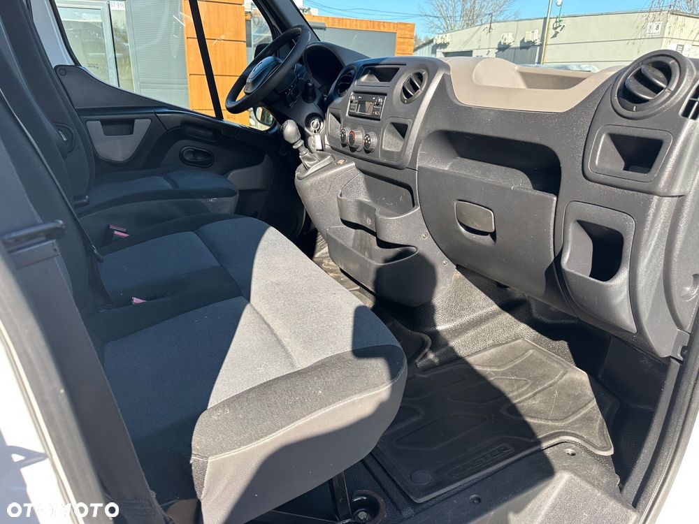 Renault Master 2.3 dci 125ps 2014r L2H2 stan extra - 22
