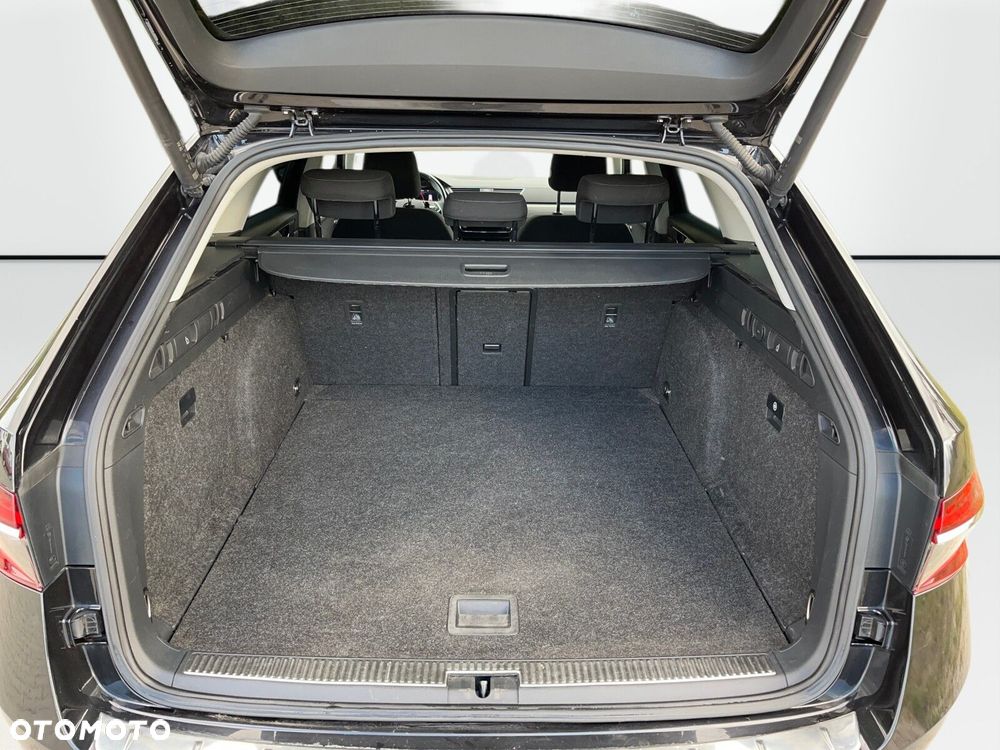 Skoda Superb 2.0 TDI SCR Style DSG - 16