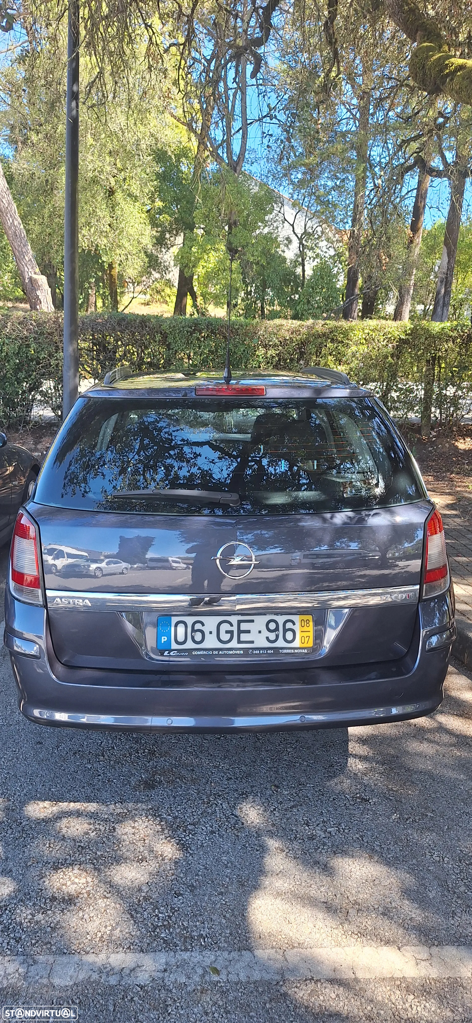 Opel Astra Caravan - 7