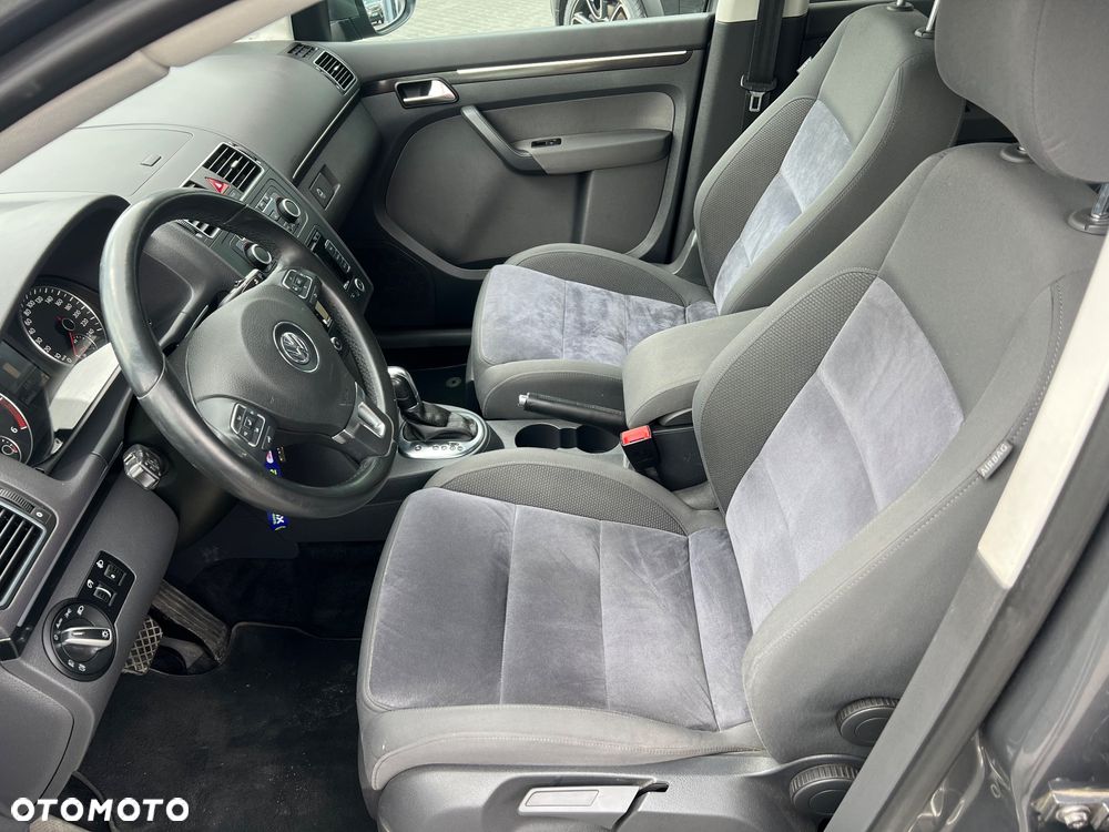 Volkswagen Touran 2.0 TDI DPF Comfortline DSG - 14