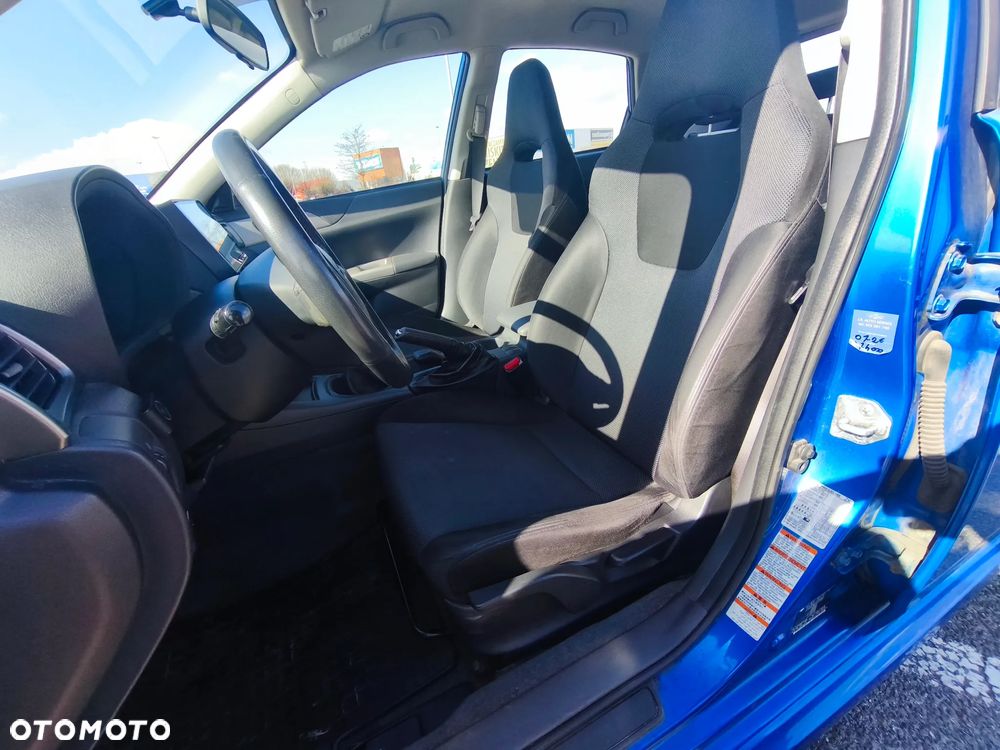 Subaru Impreza 2.0 RS - 18