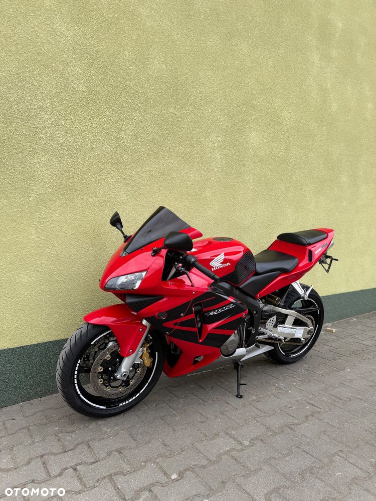 Honda CBR - 27