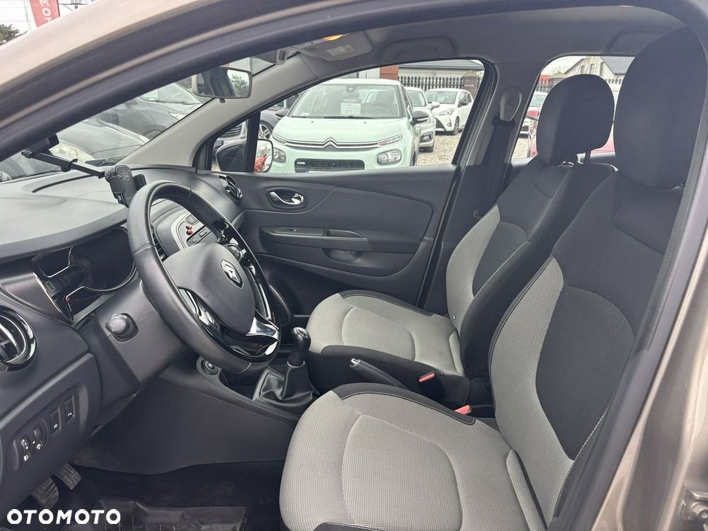Renault Captur - 19