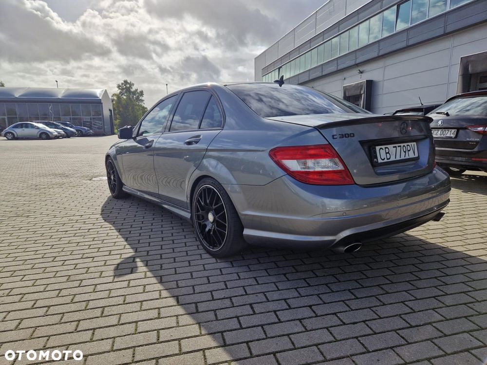 Mercedes-Benz Klasa C 300 T 7G-TRONIC Elegance - 5