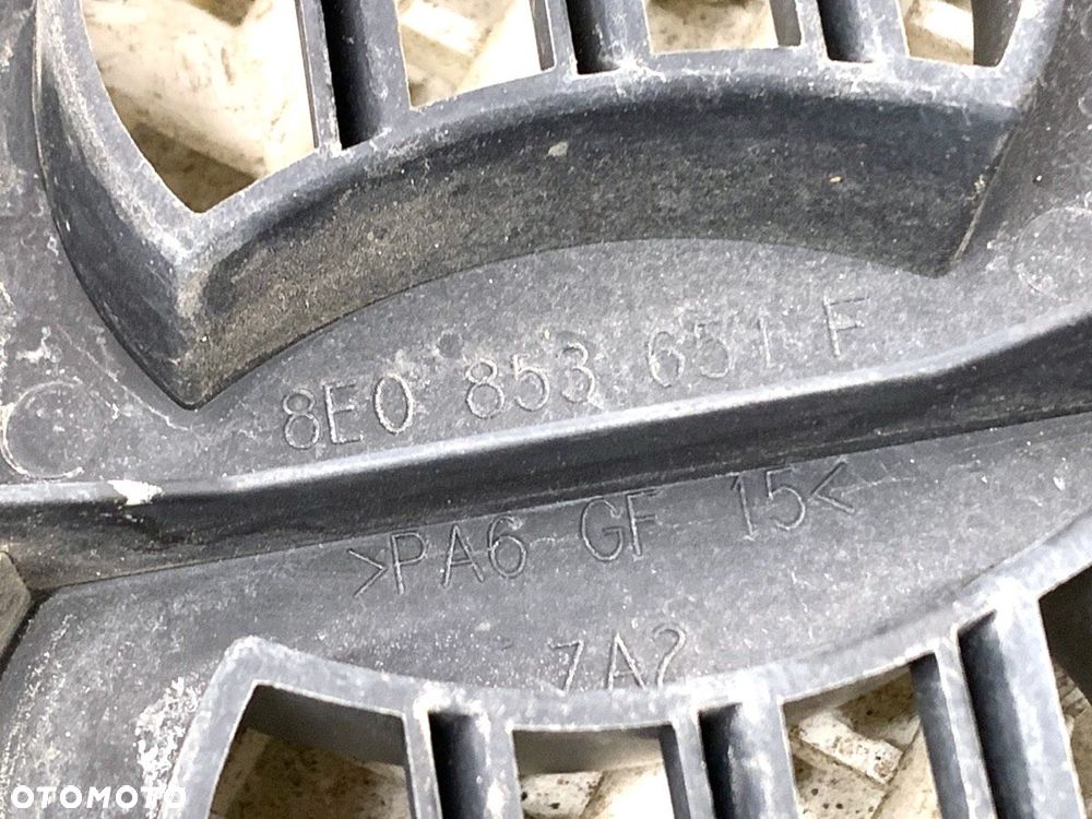 ATRAPA GRILL  AUDI A4 B6 (8E2) 2000 - 2005 2.0 96 kW [130 KM] benzyna 2000 - 2004 8E0853651F - 3