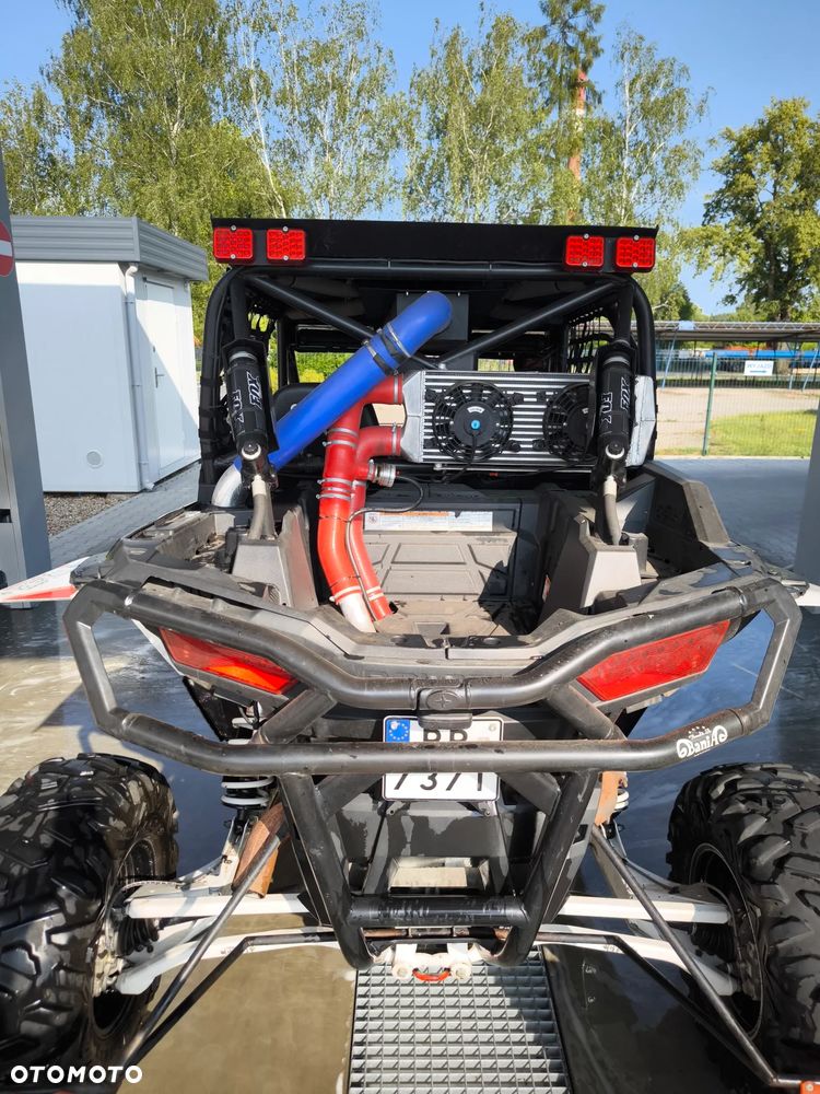 Polaris RZR - 6