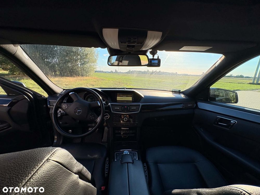 Mercedes-Benz Klasa E 350 CDI DPF BlueEFFICIENCY 7G-TRONIC Avantgarde - 4