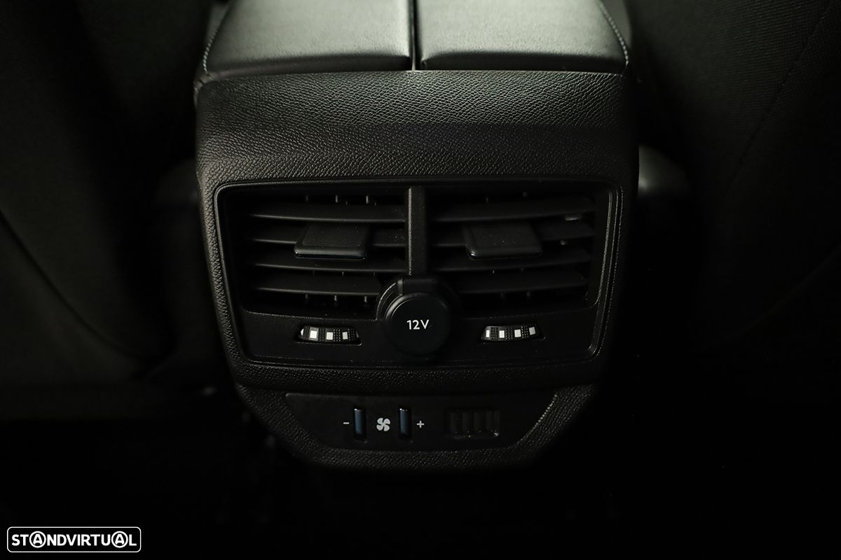 Peugeot 5008 1.2 PureTech Allure Pack EAT8 - 24