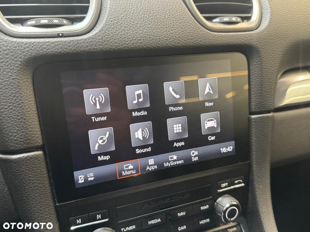 Porsche 718 Cayman - 19