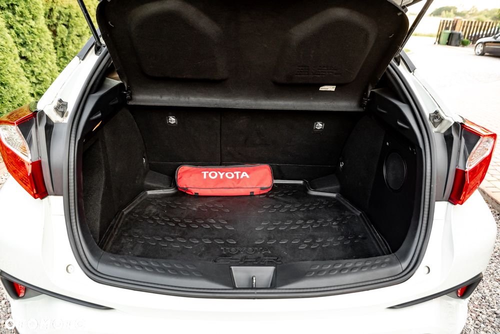 Toyota C-HR Style Selection - 21