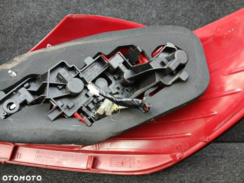 Peugeot 307 HB Lift lampa tylna  lewa. - 6
