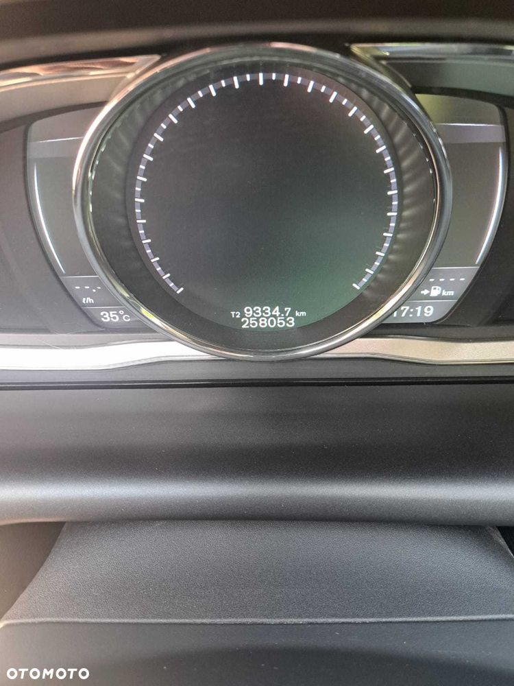 Volvo XC 60 - 6