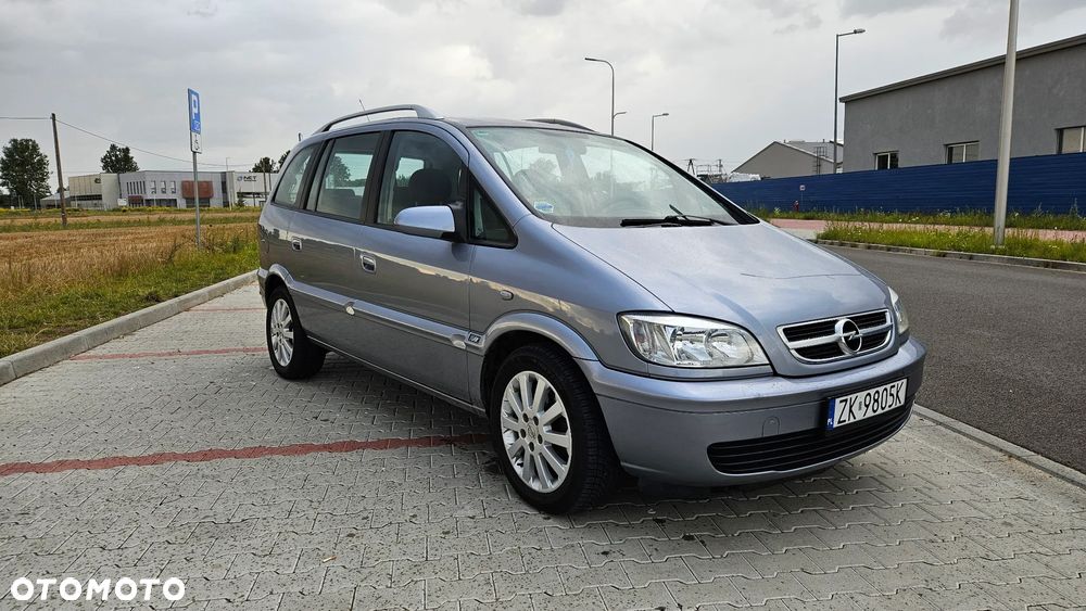 Opel Zafira 1.8 16V Comfort - 14