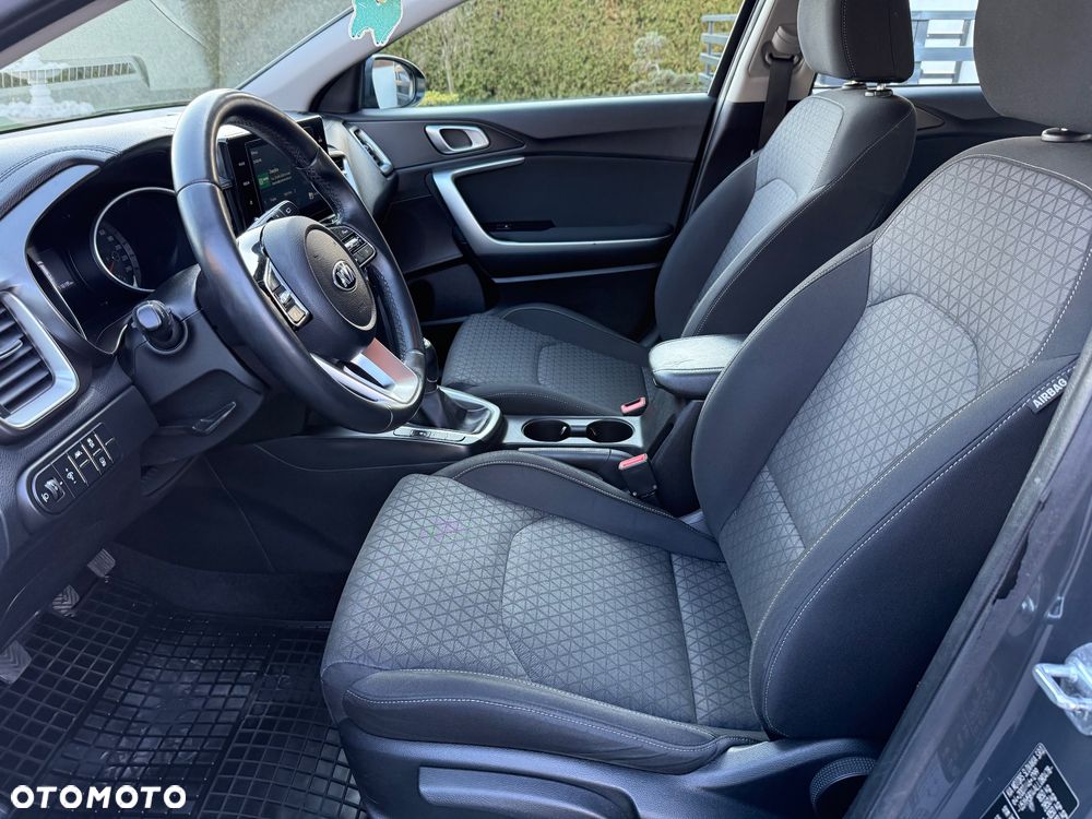 Kia Ceed 1.4 T-GDI L - 21