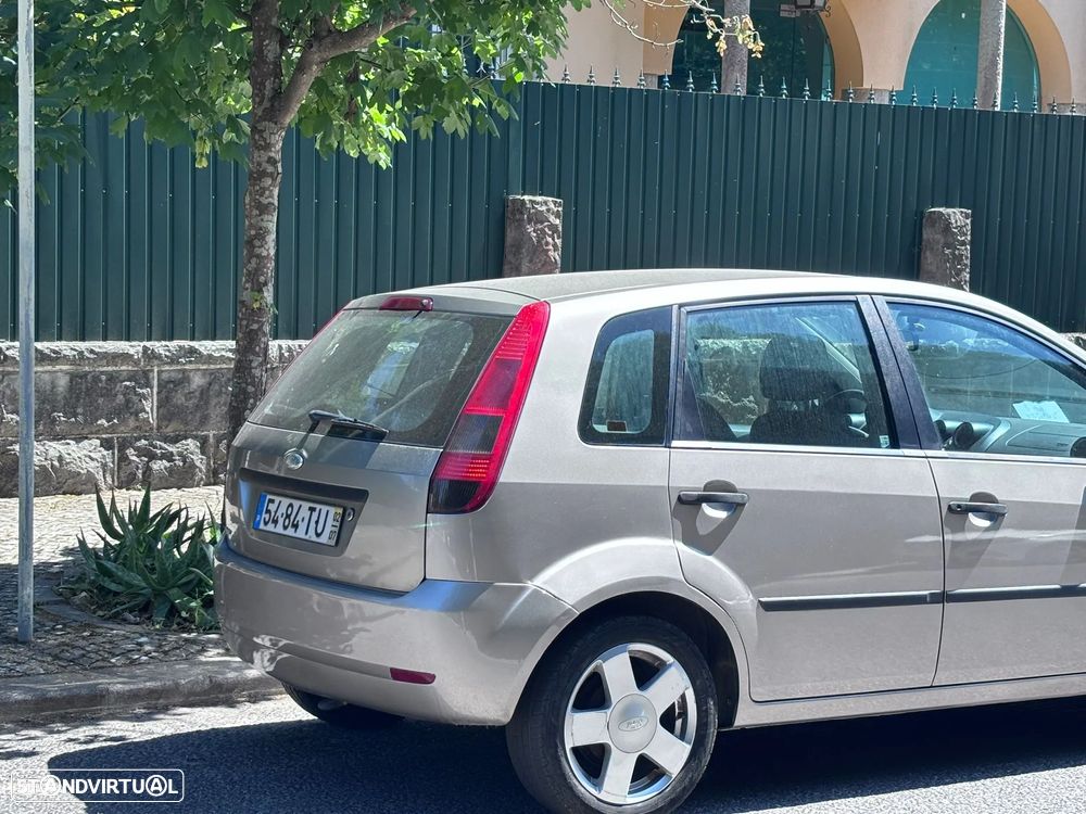 Ford Fiesta 1.4 Ghia - 3