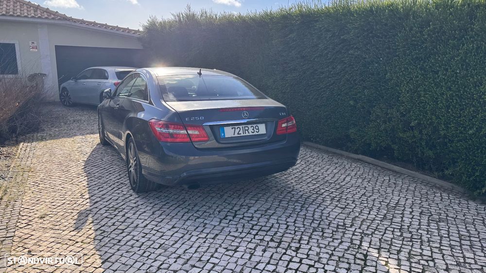Mercedes-Benz E 250 CDi Avantgarde BlueEfficiency Auto - 4