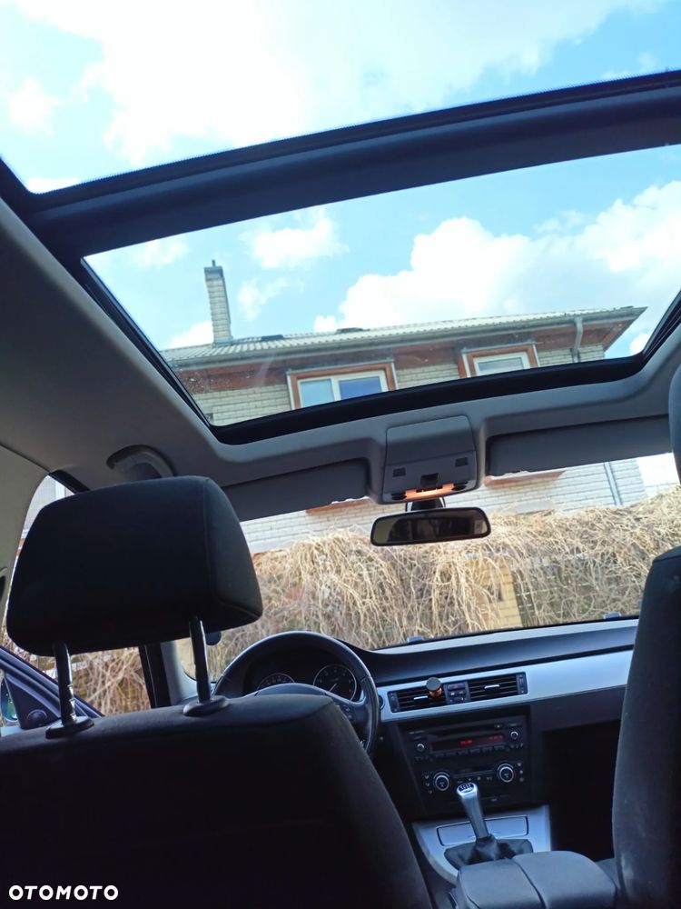 BMW Seria 3 320i Edition Exclusive - 16