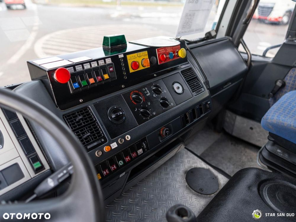 MAN LE 18.290 4x4 Rosenbauer N20 Straż Pożarna - 15