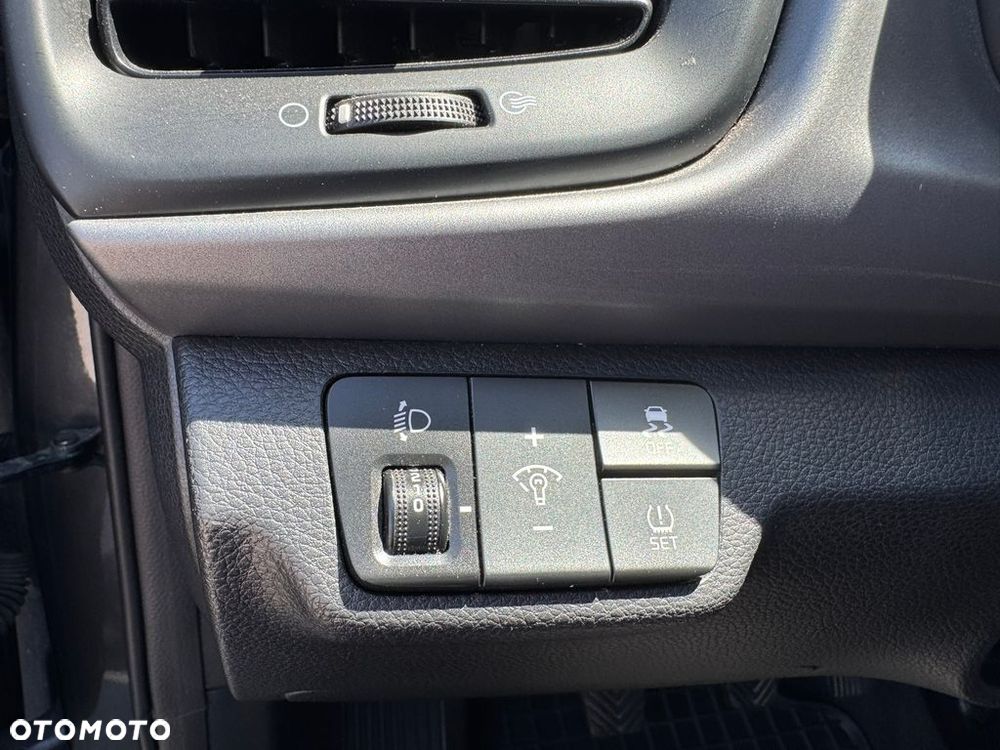 Kia Rio 1.2 M - 17