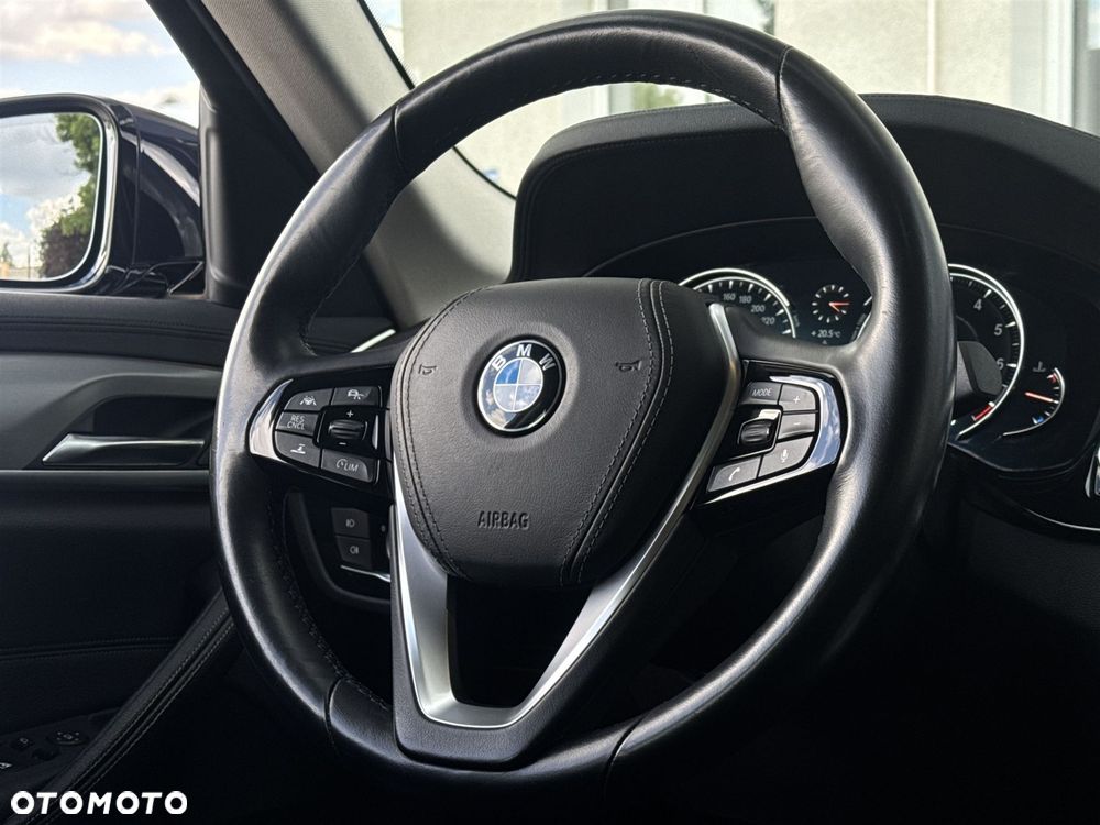 BMW Seria 5 - 10