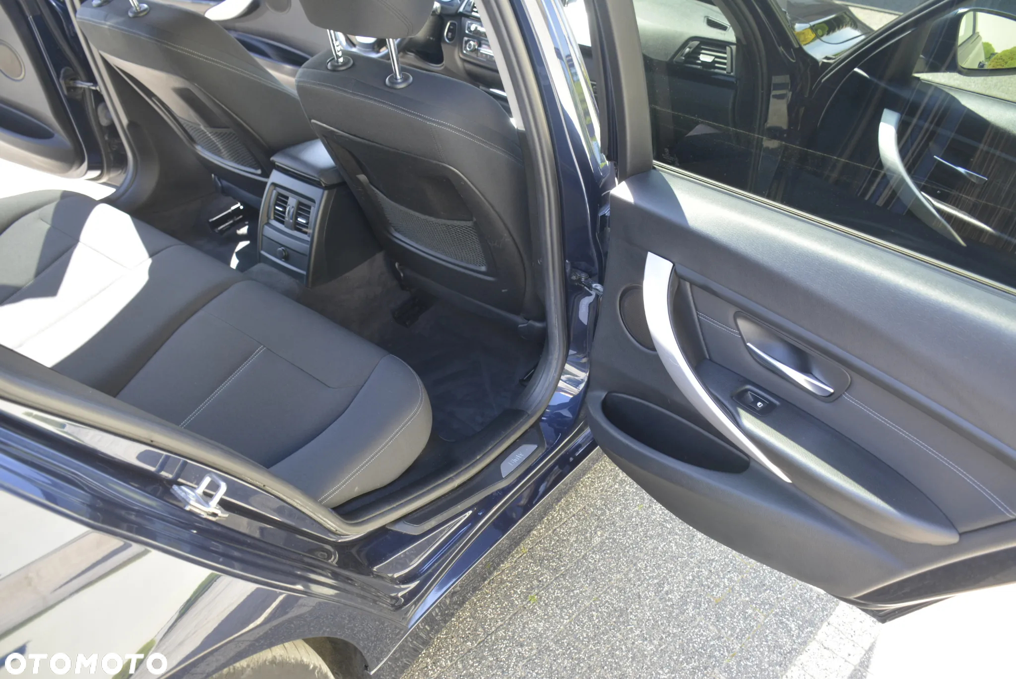 BMW Seria 3 320d Efficient Dynamics Sport Line - 24