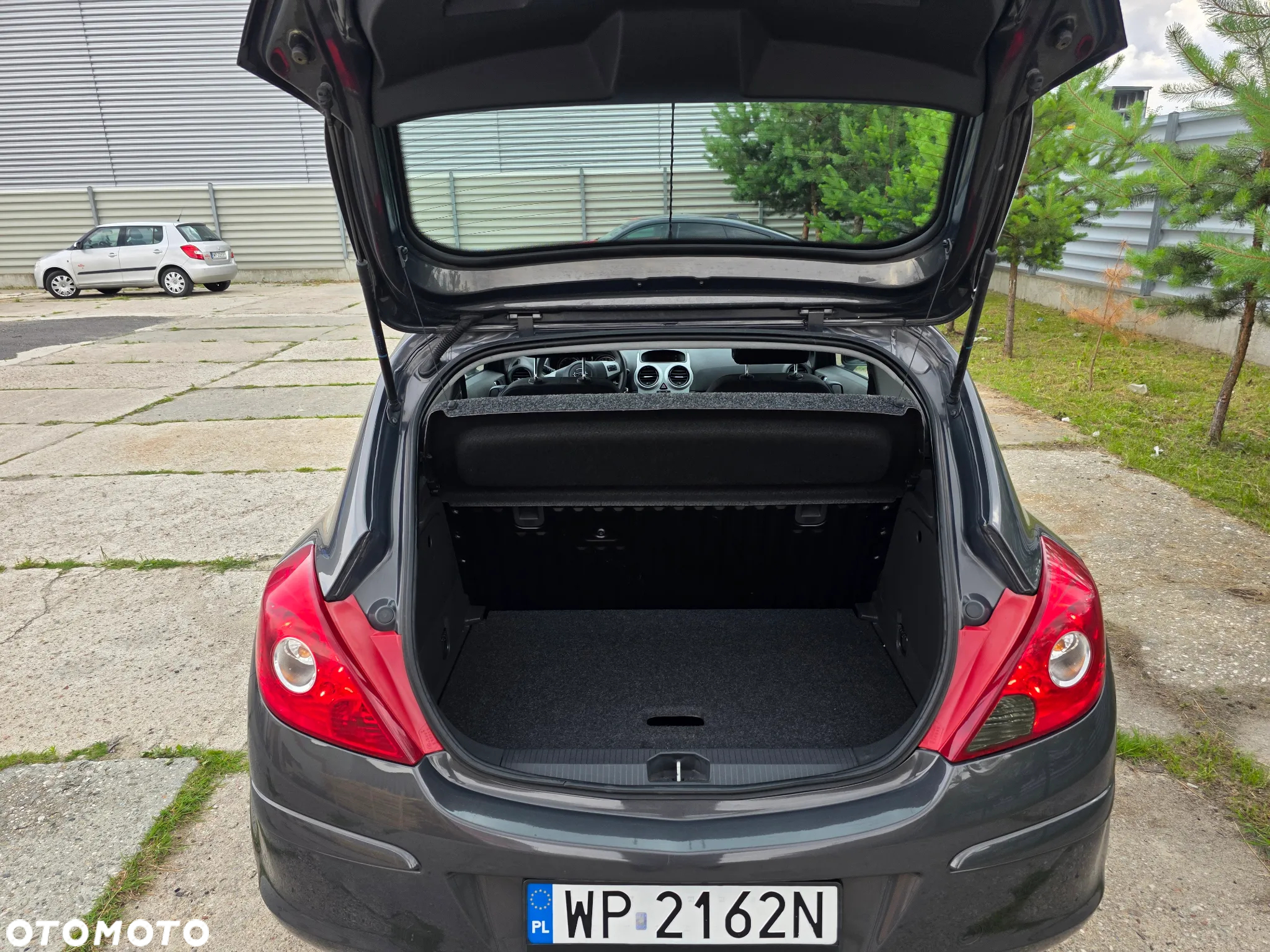 Opel Corsa 1.2 16V Cosmo S&S - 11