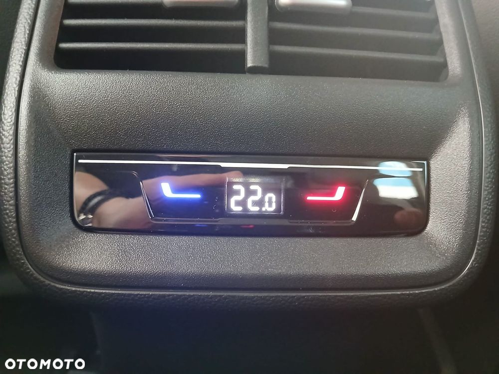 Volkswagen Passat - 34