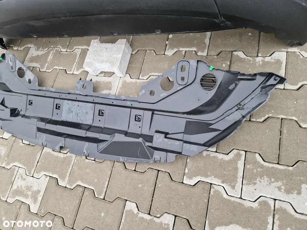 Zderzak Volvo c40 xc40 lift - 3