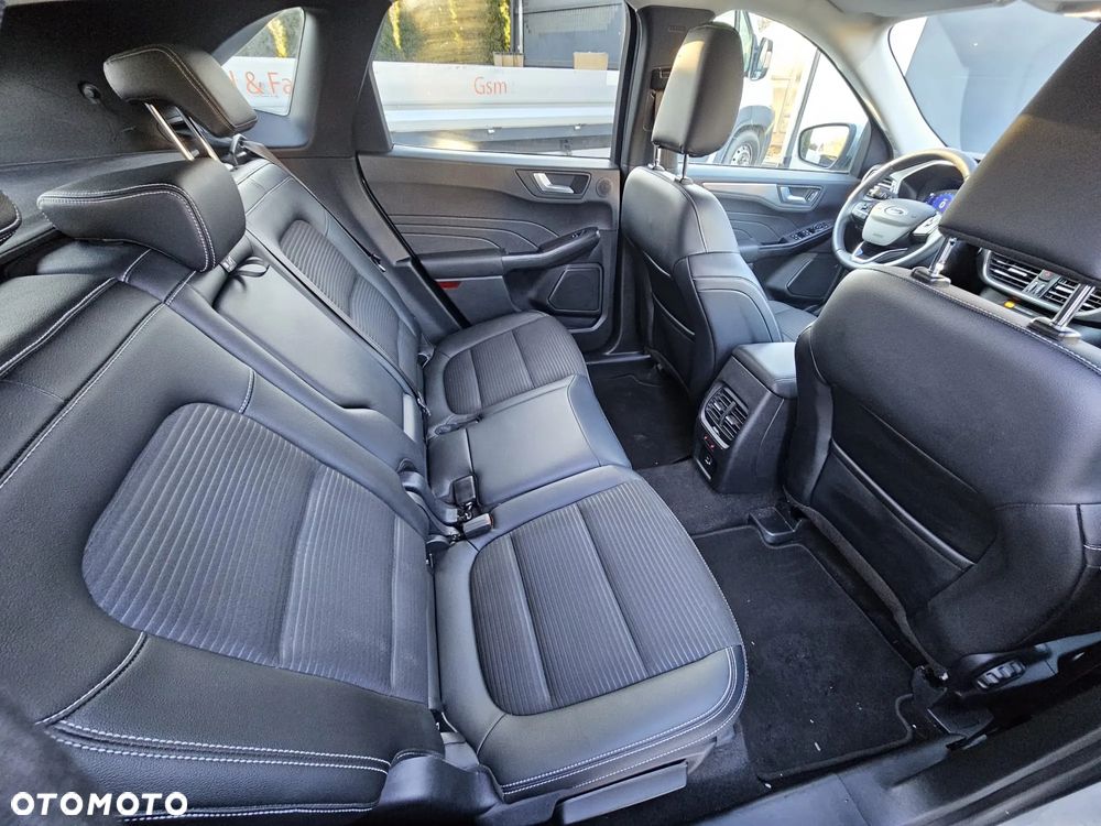 Ford Kuga 2.5 FHEV FWD Titanium X - 17