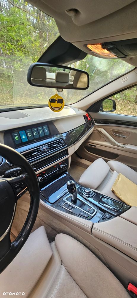 BMW Seria 5 528i xDrive Luxury Line - 10
