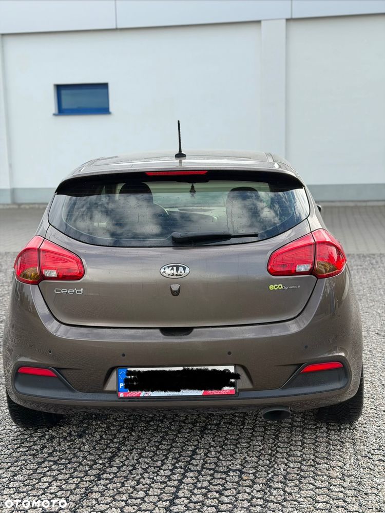 Kia Ceed - 4