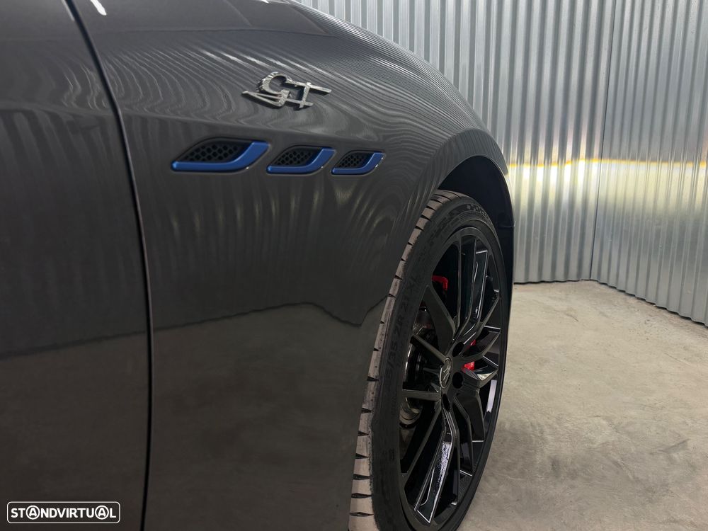 Maserati Ghibli GT Hybrid - 42