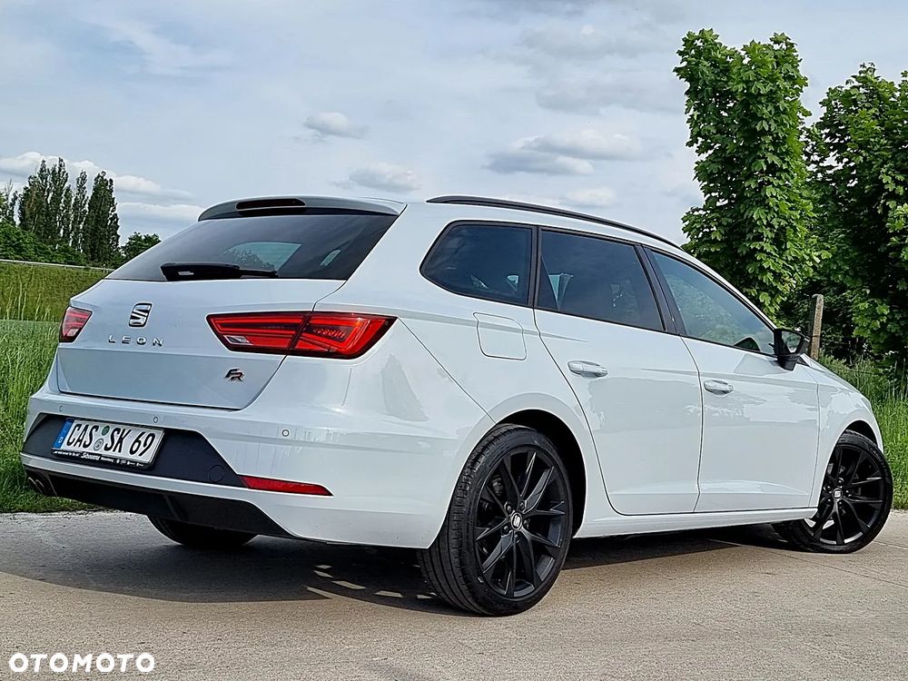Seat Leon 2.0 TDI DPF DSG FR Black Matt Edition - 10