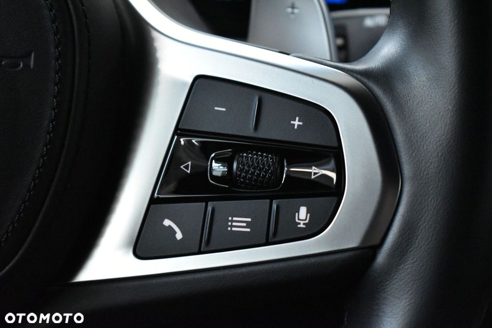 BMW Seria 3 - 16