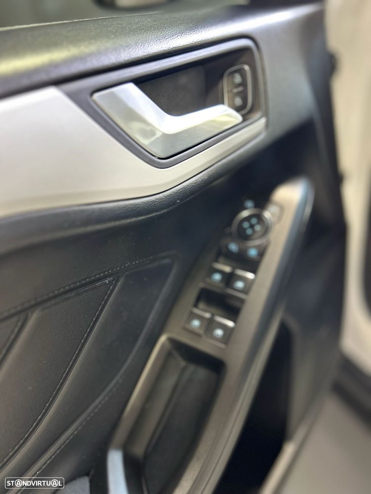 Ford Focus 1.5 EcoBlue S&S COOL&CONNECT - 12
