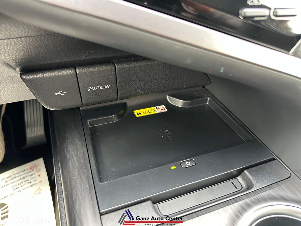 Toyota Camry Executive - 24