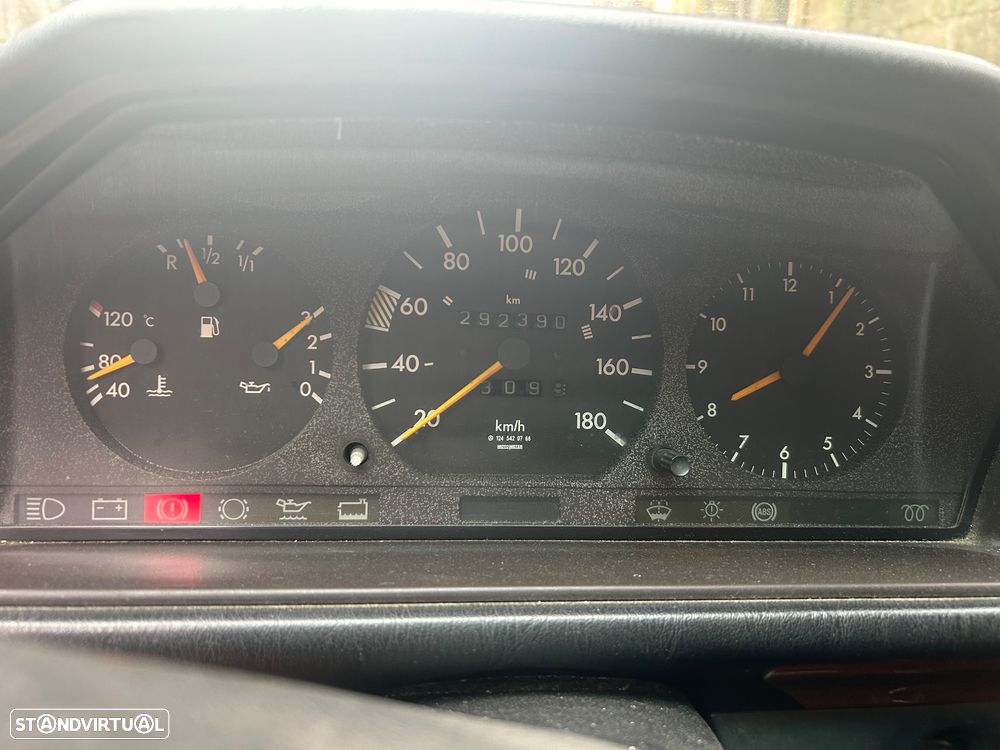 Mercedes-Benz C 200 - 6