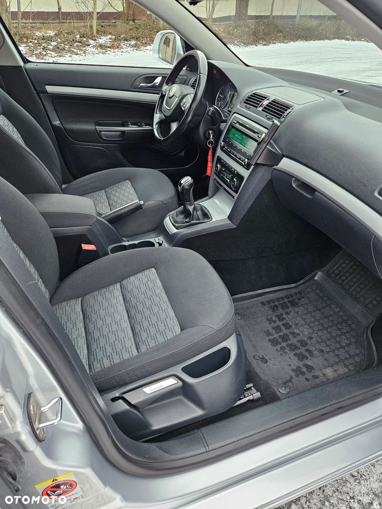 Skoda Octavia 2.0 TDI DPF Elegance - 8