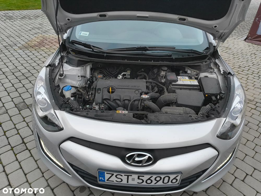Hyundai i30 1.4 Trend - 15