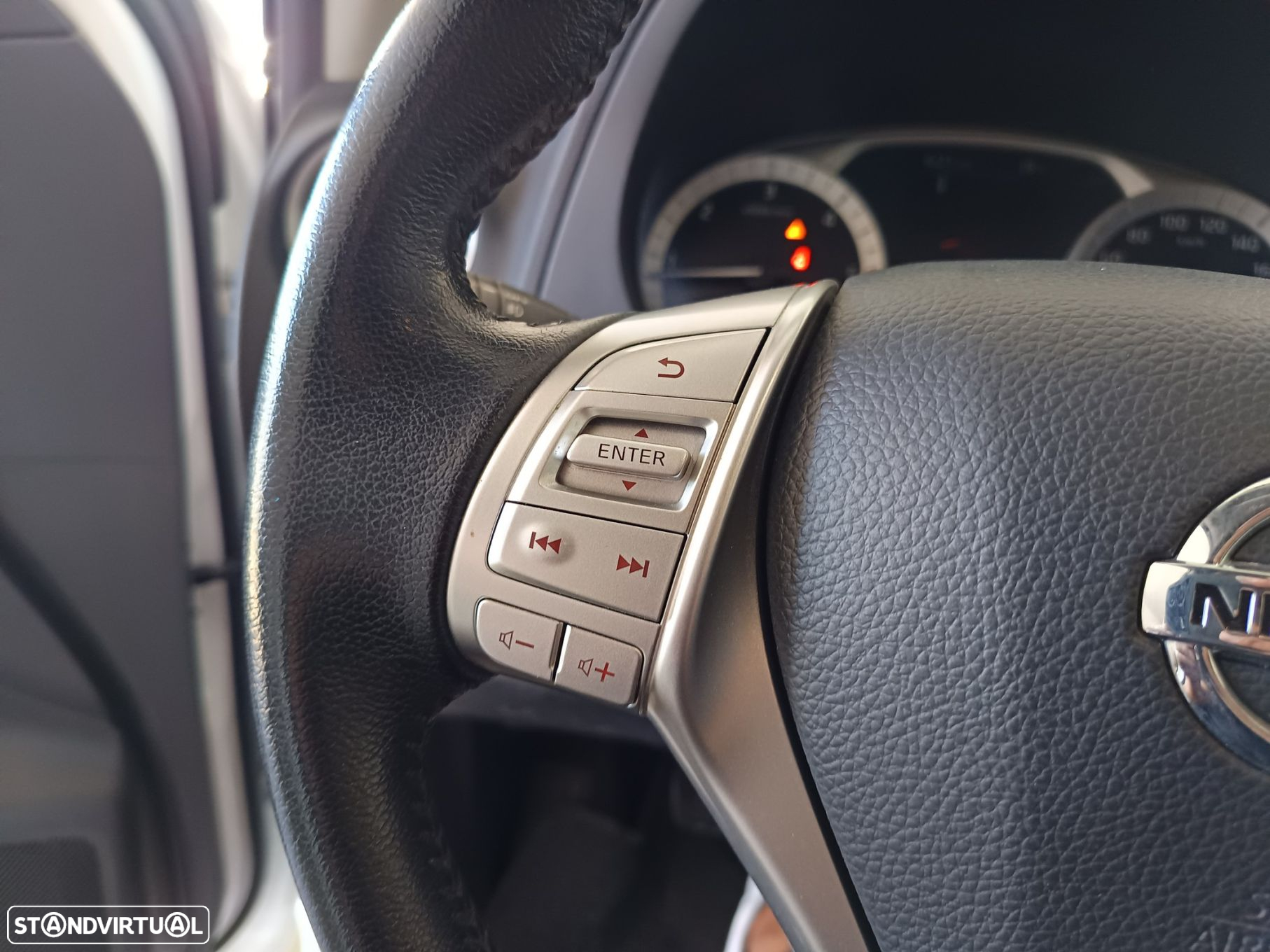 Nissan Navara 2.3 dCi CD 4WD N-Connecta - 21